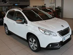 Weiß Gebraucht 2016 Peugeot 2008 Style SUV | 7.850 € (Fairer Preis)