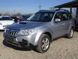Grau Gebraucht 2012 Subaru Forester Exclusive+ SUV | 3.500 € (Superpreis)