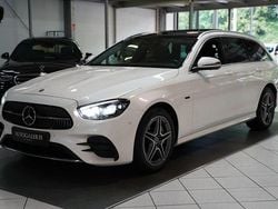 Diamantweiss Gebraucht 2021 Mercedes E300 AMG Kombi | 25.990 € (Guter Preis)