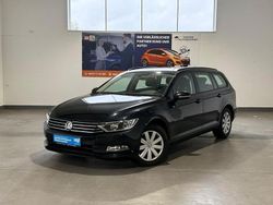 Schwarz Gebraucht 2018 VW Passat Trendline Kombi | 12.999 € (Guter Preis)