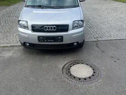 Silber Gebraucht 2000 Audi A2 Kleinwagen | 3.000 € (Guter Preis)