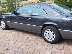 Schwarz Gebraucht 1992 Mercedes 220 Coupé | 10.900 €