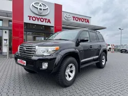 Toyota Land Cruiser V8