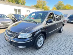 Schwarz Gebraucht 2001 Chrysler Grand Voyager Limited Van / Kleinbus | 3.990 € (Fairer Preis)