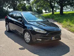 Schwarz Gebraucht 2016 Ford Focus Kombi | 6.100 € (Guter Preis)