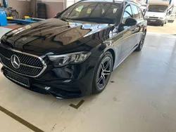 Schwarz Gebraucht 2024 Mercedes E220 AMG Limousine | 48.900 € (Fairer Preis)