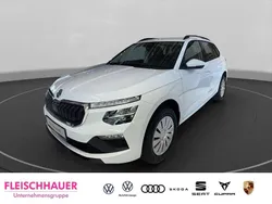 Weiss Neu 2025 Skoda Kamiq Essence SUV | 24.488 € (Fairer Preis)