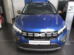 Blau Neu 2025 Dacia Sandero Extreme Kleinwagen | 19.830 € (Etwas zu teuer)
