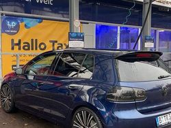 Blau Gebraucht 2009 VW Golf VI Kleinwagen | 8.000 €