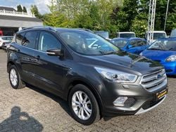 Grau Gebraucht 2018 Ford Kuga Titanium SUV | 11.800 € (Fairer Preis)