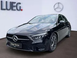Metalliclack kosmosschwarz Gebraucht 2023 Mercedes A180 Limousine | 26.250 € (Guter Preis)