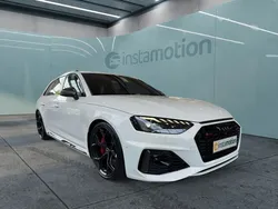 Weiß Gebraucht 2024 Audi RS4 Ambiente Kombi | 131.911 €