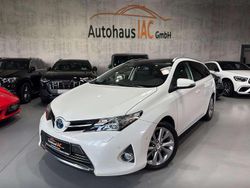 White pearl cs Gebraucht 2016 Toyota Auris Hybrid Kombi | 14.900 € (Etwas zu teuer)