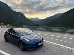 Blau Gebraucht 2020 Tesla Model 3 Limousine | 23.990 € (Fairer Preis)