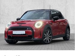 Rot Gebraucht 2022 Mini Cooper S Clubman Untold Edition Kombi | 29.790 € (Fairer Preis)