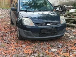 Gebraucht 2003 Ford Fiesta Kleinwagen | 900 € (Fairer Preis)