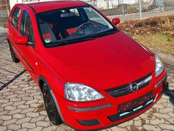 Rot Gebraucht 2004 Opel Corsa Kleinwagen | 1.750 €