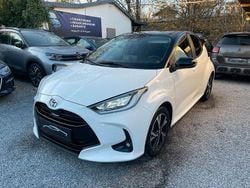 Weiß Gebraucht 2024 Toyota Yaris Hybrid Style Limousine | 20.750 € (Superpreis)