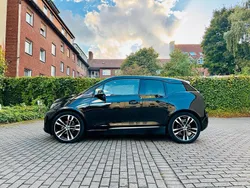 Schwarz Gebraucht 2020 BMW i3 Kleinwagen | 23.500 € (Teuer)