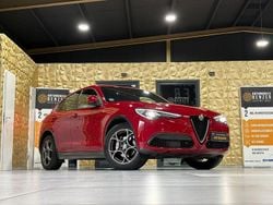 Rot Gebraucht 2022 Alfa Romeo Stelvio Ti SUV | 32.800 € (Superpreis)