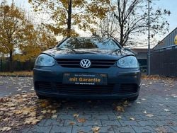 Blau Gebraucht 2004 VW Golf V Trendline Limousine | 2.500 € (Guter Preis)