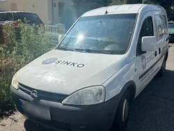 Weiß Gebraucht 2010 Opel Combo Van / Kleinbus | 2.750 € (Fairer Preis)