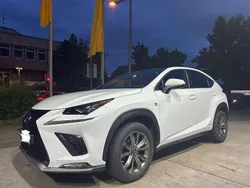 Weiß Gebraucht 2019 Lexus NX300h E-FOUR F-Sport SUV | 37.000 €