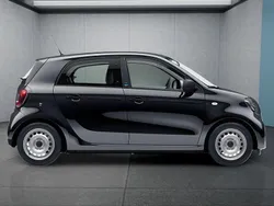Schwarz Gebraucht 2021 Smart ForFour Electric Drive Kleinwagen | 8.049 € (Guter Preis)