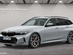 Grau Gebraucht 2024 BMW 330 M Sport Kombi | 62.995 €