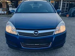 Blau Gebraucht 2007 Opel Zafira Van / Kleinbus | 2.500 €