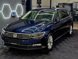 Blau Gebraucht 2017 VW Passat Highline Kombi | 13.380 € (Guter Preis)