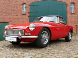 Flame red Gebraucht 1972 MG B Cabrio | 24.500 €