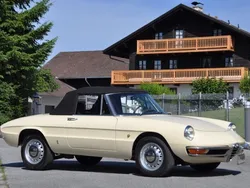 Beige Gebraucht 1967 Alfa Romeo Spider Cabrio | 78.500 €