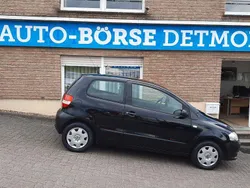 Schwarz Gebraucht 2011 VW Fox Kleinwagen | 3.200 € (Teuer)