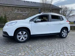 Weiß Gebraucht 2015 Peugeot 2008 Style SUV | 7.250 € (Guter Preis)