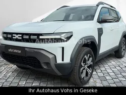 Weiß Gebraucht 2025 Dacia Duster Expression SUV | 27.970 € (Etwas zu teuer)