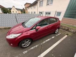 Rot Gebraucht 2011 Ford Fiesta Kleinwagen | 2.500 € (Guter Preis)