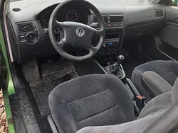 Grün Gebraucht 1999 VW Golf IV Kleinwagen | 800 € (Fairer Preis)