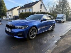 Blau Gebraucht 2019 BMW 330 M Sport Kombi | 32.000 € (Fairer Preis)