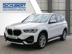 Weiß Gebraucht 2020 BMW X1 Sport Line SUV | 24.690 € (Fairer Preis)