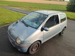 Gebraucht 2002 Renault Twingo Kleinwagen | 850 € (Guter Preis)