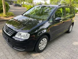 Schwarz Gebraucht 2006 VW Touran Conceptline Van / Kleinbus | 3.999 € (Etwas zu teuer)