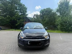 Schwarz Gebraucht 2014 Kia Rio 2 Kleinwagen | 4.100 € (Guter Preis)