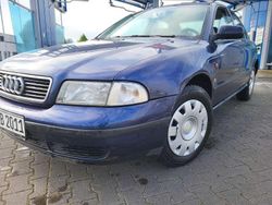 Blau Gebraucht 1995 Audi A4 Limousine | 1.600 €