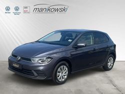 Grau Neu 2025 VW Polo Life Limousine | 25.990 € (Etwas zu teuer)