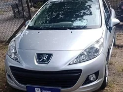 Silber Gebraucht 2010 Peugeot 207 Kleinwagen | 3.950 €