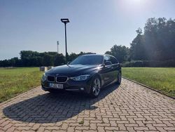 Schwarz Gebraucht 2016 BMW 320 Sport Line Kombi | 11.500 € (Guter Preis)