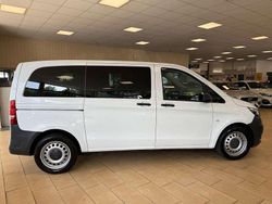 Arktikweiss Gebraucht 2022 Mercedes Vito Kombi | 22.900 € (Superpreis)
