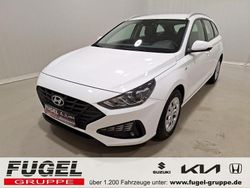 Atlas white / sol Gebraucht 2023 Hyundai i30 Kombi | 14.999 € (Guter Preis)