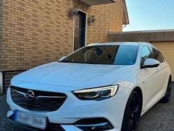 Weiß Gebraucht 2020 Opel Insignia Kombi | 17.500 € (Fairer Preis)